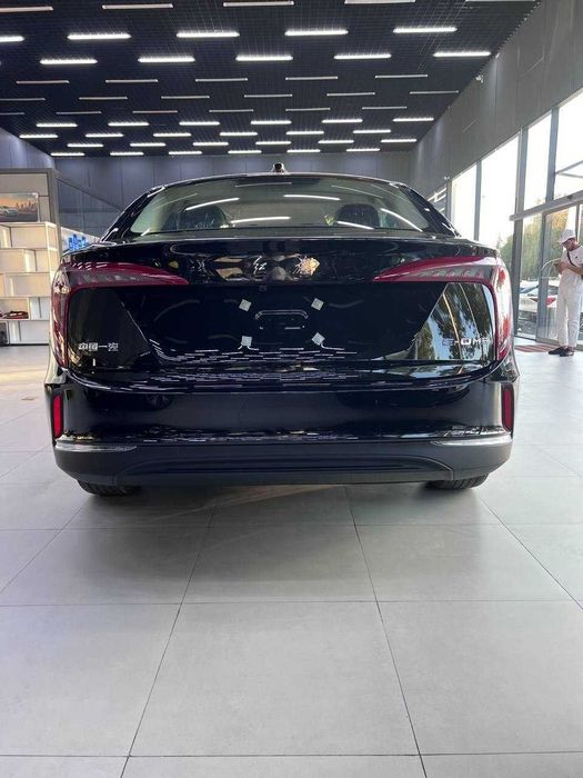 Hongqie EQM5 610km Plus 0% Ustamada