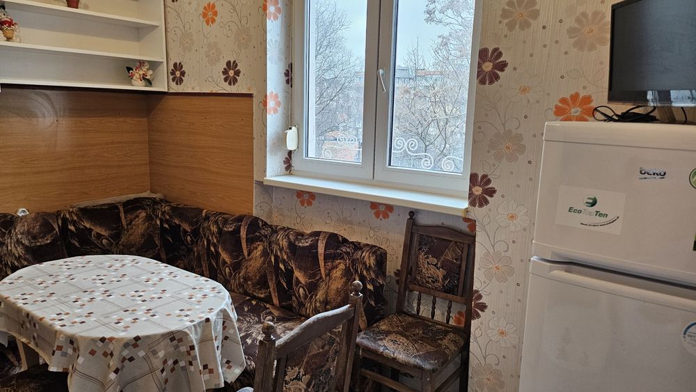 Двустаен под наем 420 евро
