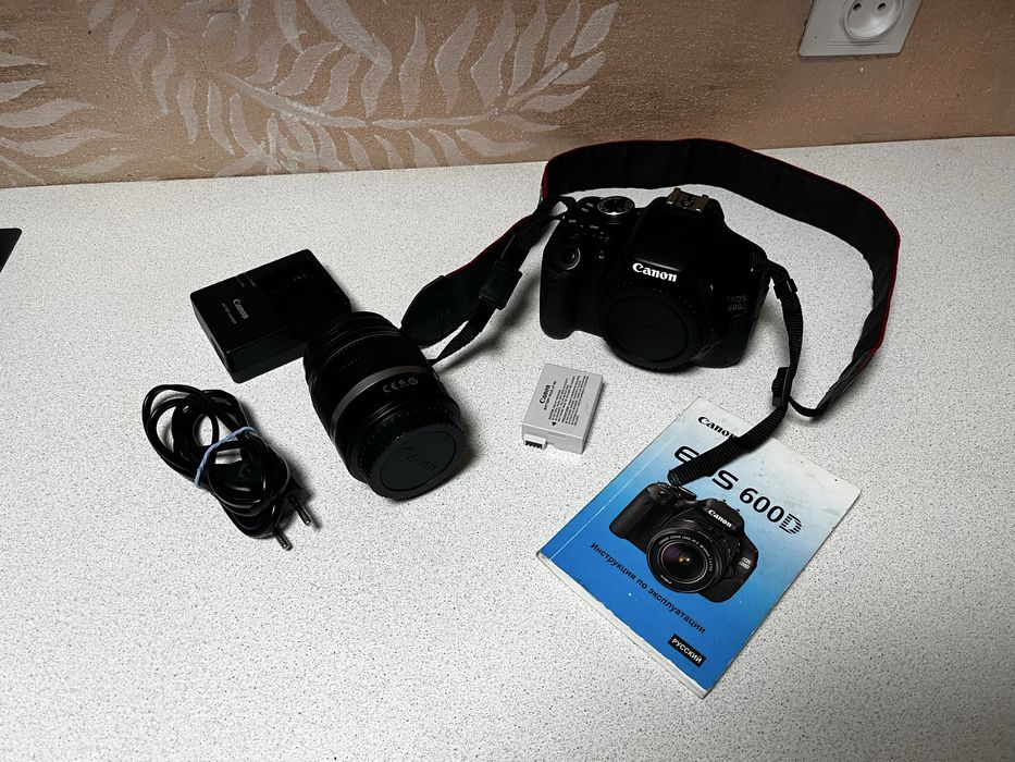 Фотоаппарат Canon eos 600D