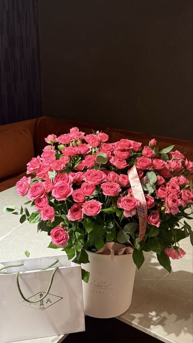 Букет цветов куставые розы