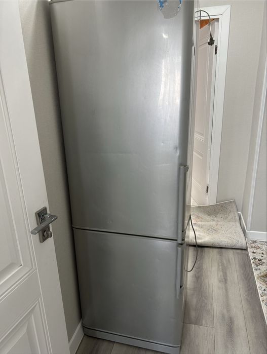 Холодильник LG б/у