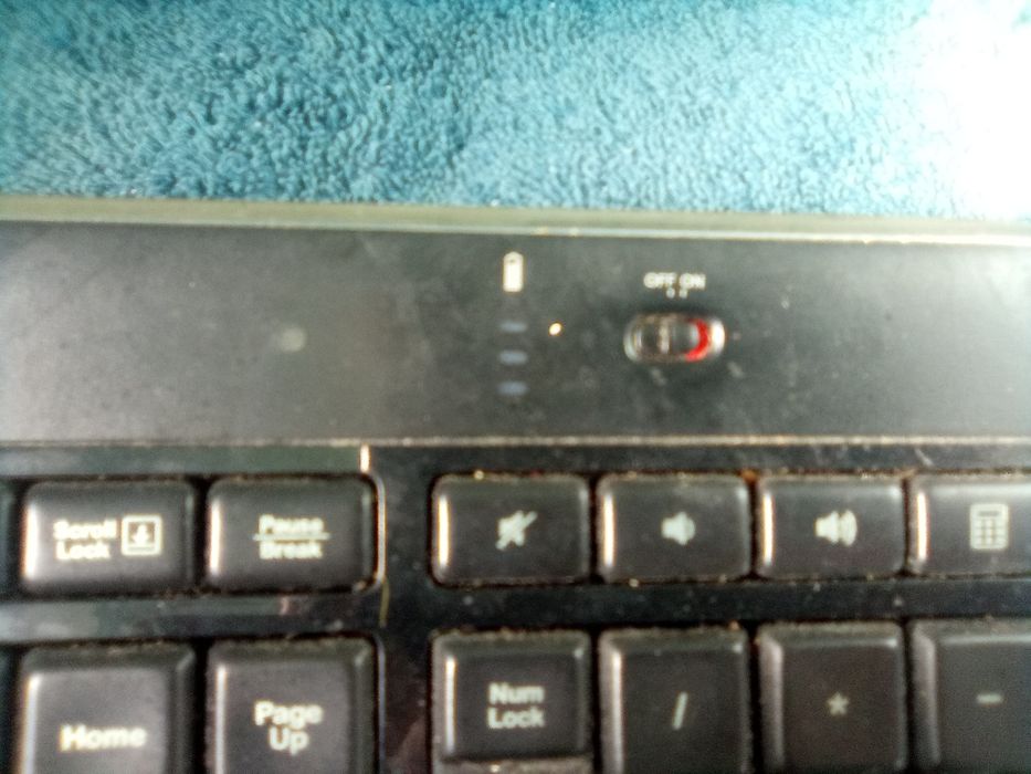 Vand sau Schimb cu un procesor socket 775 quad core minim 2,6ghz