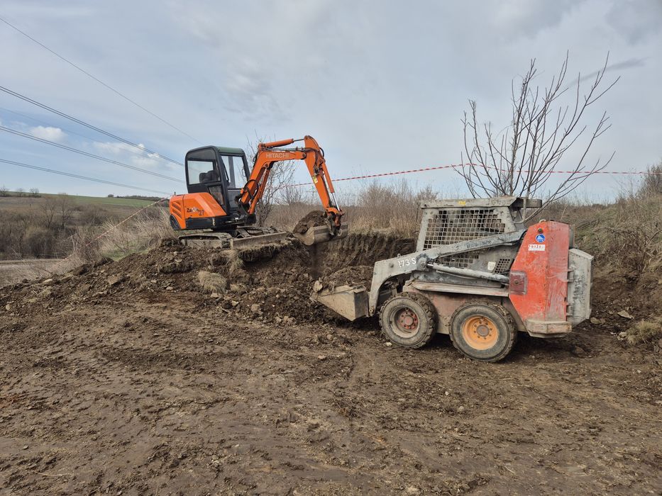 Услуги с мини багер. Хидравличен чук 150 кг,