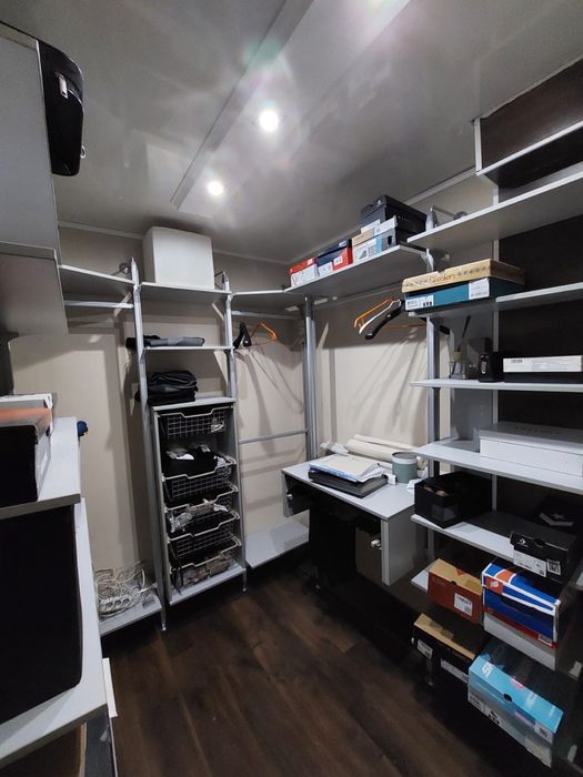 Продам 3 комн квартиру район Достык Молл