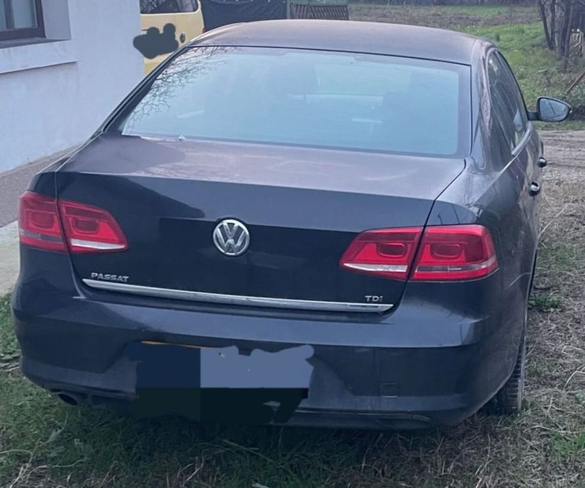 Dezmembrez vw passat b7