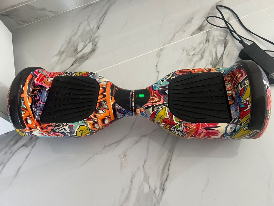 hoverboard cu bluetooth si luminite