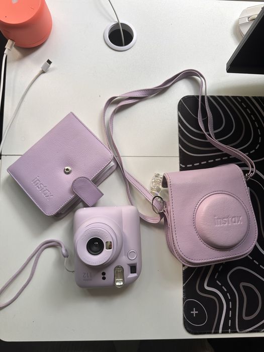 Продам instax 12 mini