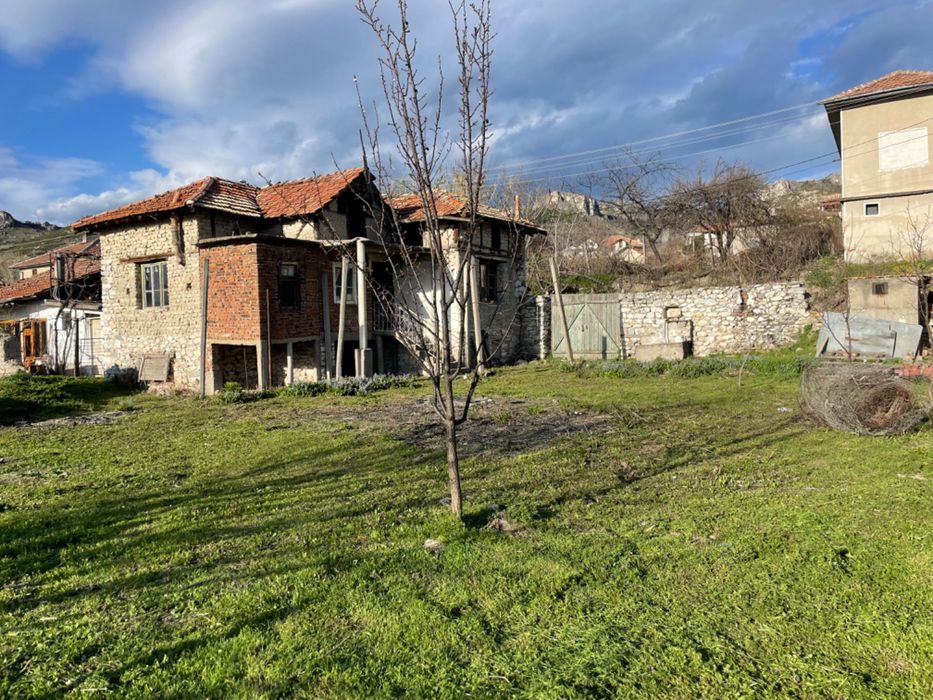 Продава се Къща в Сандански - 600 кв.м за 26 €/кв.м - Снимка #10