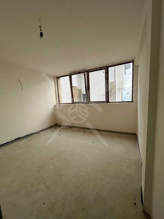 Продава се Къща в Варна, м-т Св. Никола - 205 кв.м за 1600 €/кв.м - Снимка #14