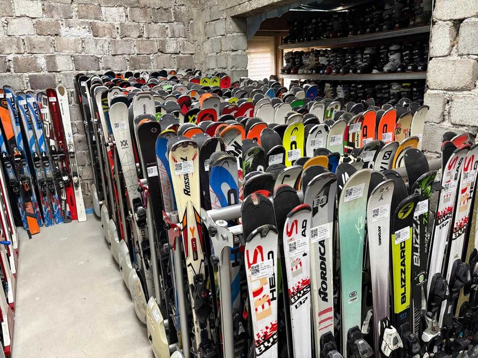 Vand lot schiuri second hand en-gros, stare buna, toate marimile