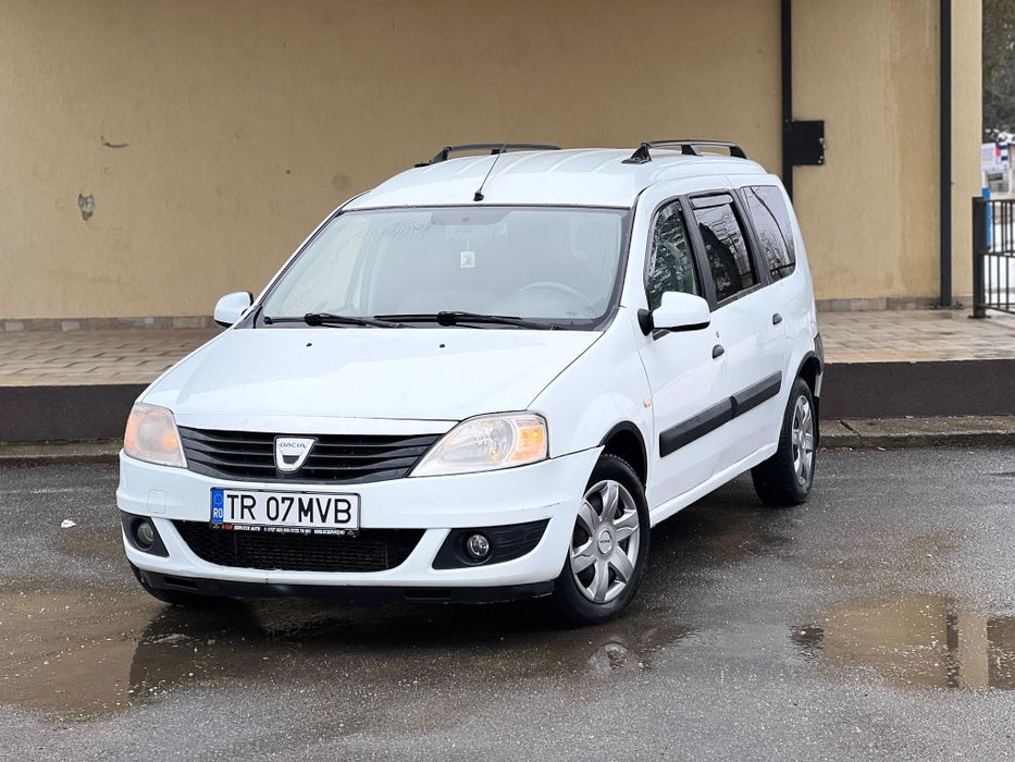 Vând logan mcv 1,5 dci