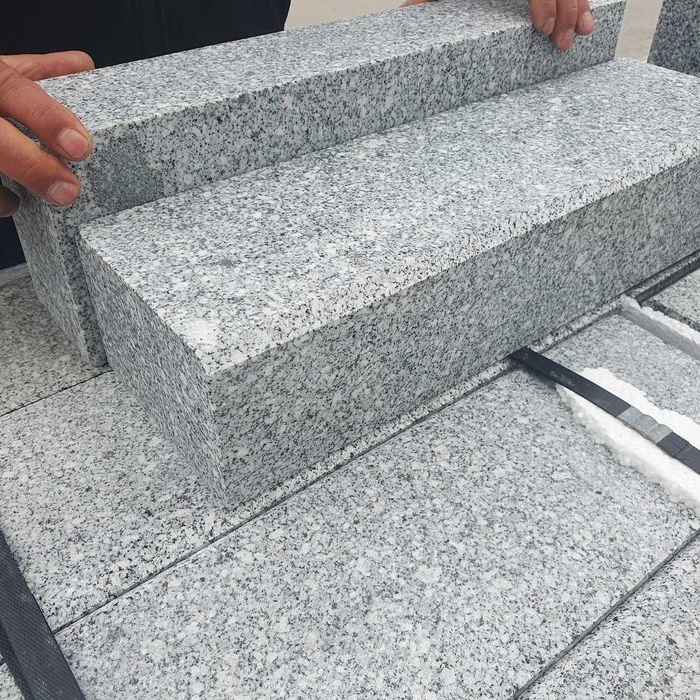 Готови гранитни плочки и готови стъпала от Раймар