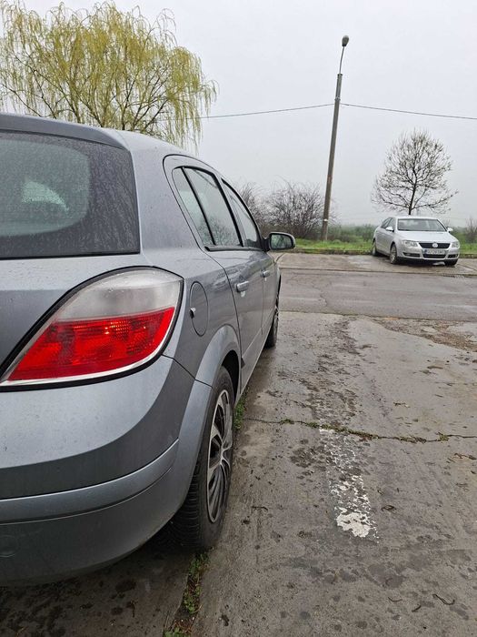 Opel astra H KM REALI