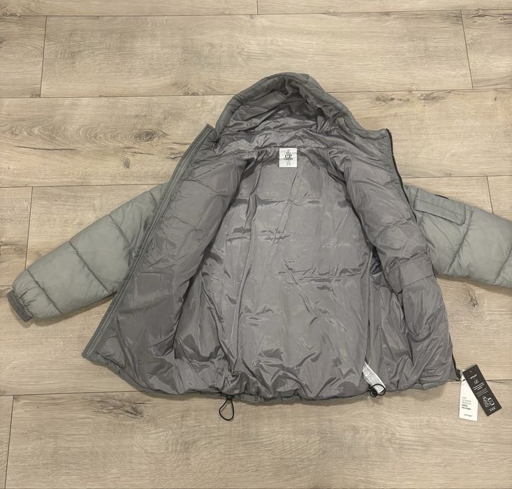 Geacă C.P. Company Puffer cu Glugă și Lens / Lentilă - Gri / Argintiu (Nouă cu etichetă