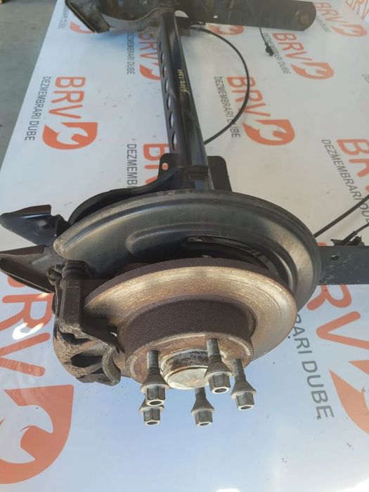 Punte spate simpla pentru Renault Trafic / Opel Vivaro / Nissan Primas