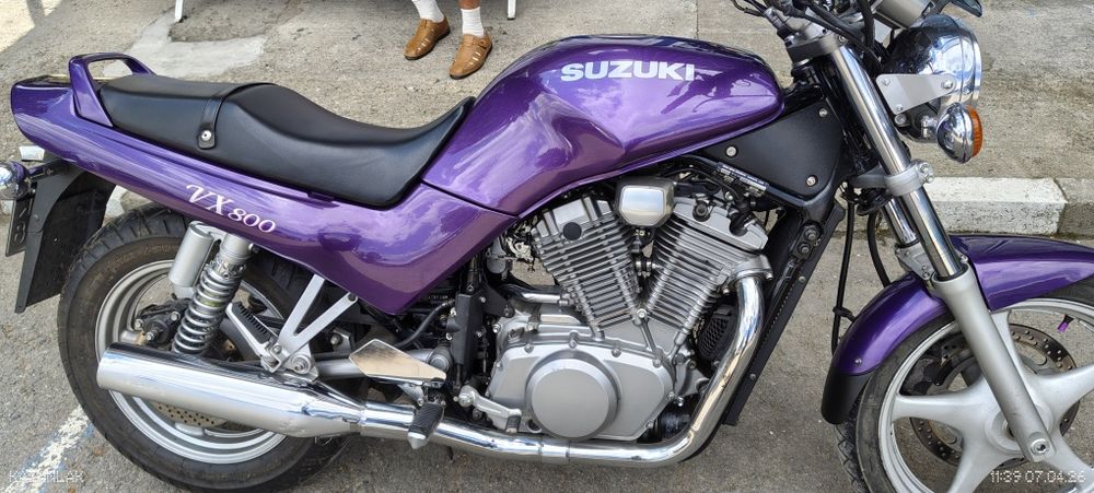 Продавам Suzuki VX800