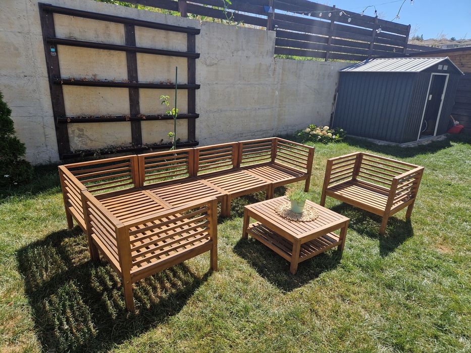 Vând mobilier gradina