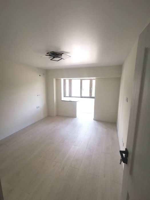 Apartament 3 camere Baia Comunala cu încălzire în pardoseala