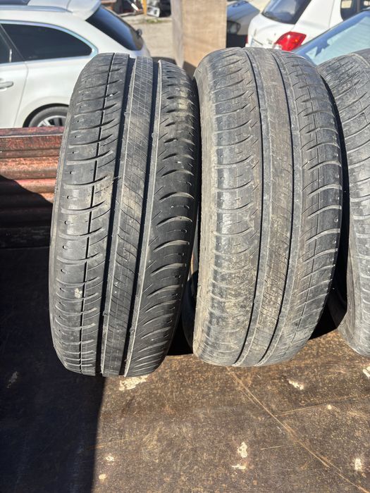 Продавам гуми мишелин