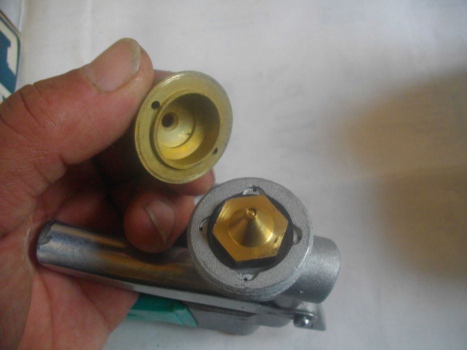 Нов български Соц НРБ пневматичен бояджийски пистолет  ПБ-0,7 и ПБ-0,5