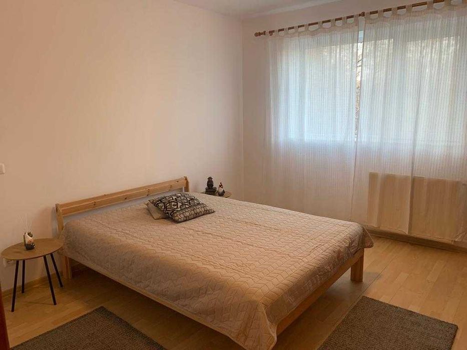 Proprietar ap. 4 cam. piata Dr. Taberei mobilat/parcare 675 euro neg