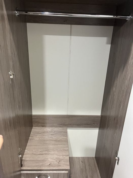 Продам шкаф в идеальном состоянии