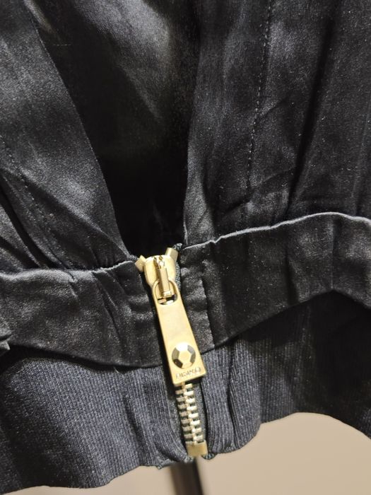 Pinko копринена блуза с гол гръб