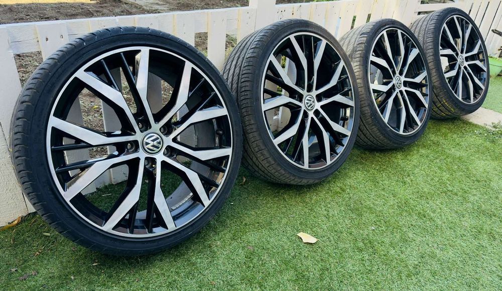 Оригинални джанти GTI .  19 цола.