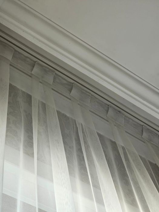 Тюль с узорами для зала