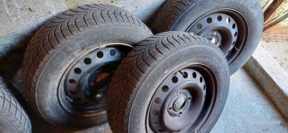 зимни гуми 195/65/15-4бр. с джанти 15x6JCHX45-4бр.