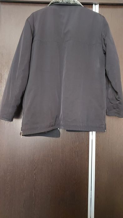 Тёплая зимняя куртка