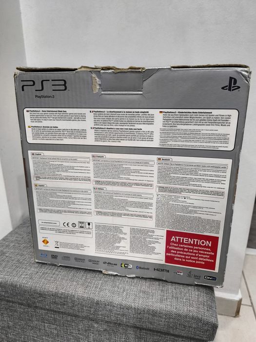 PlayStation 3 с 2 контролера +19игри
