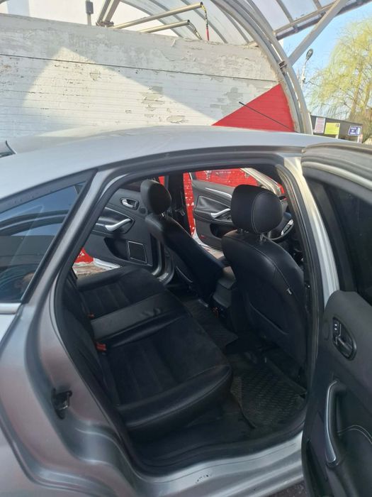 Vând Ford Mondeo urgent