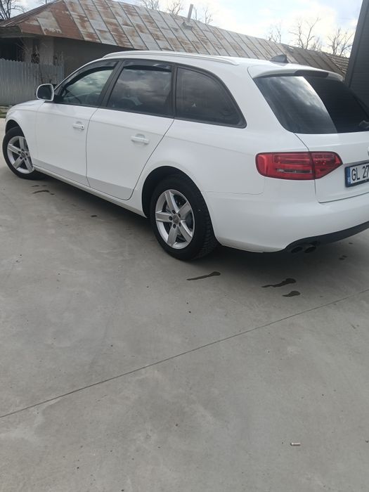 Vând Audi A4 b8 an 2009