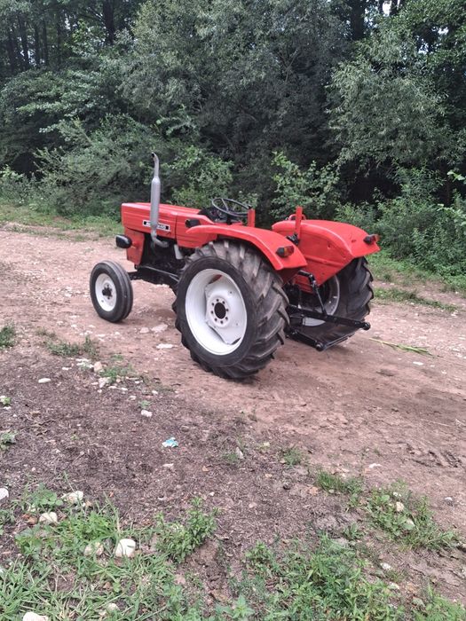 Tractor universal U445