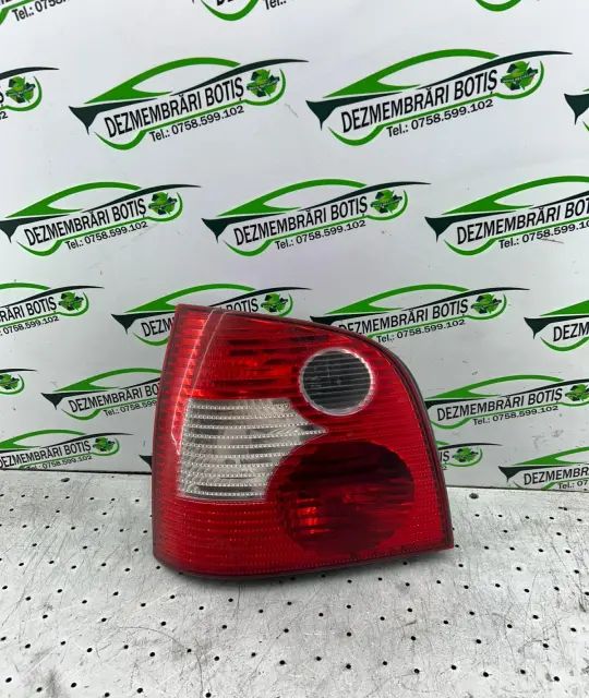 Lampa / Tripla stop stanga pe aripa Volkswagen VW Polo 2003