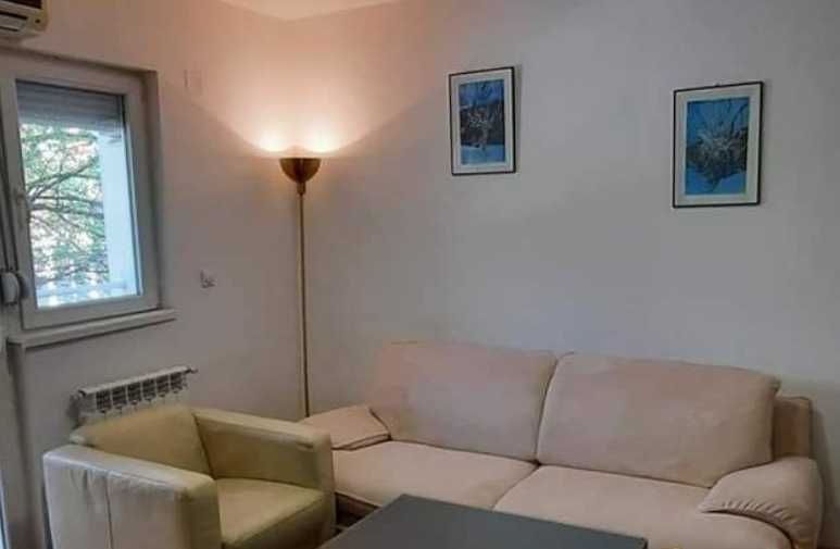 Дава се под наем Едностаен апартамент в Пловдив, Южен - 45 кв.м за 209.1 € - Снимка #1