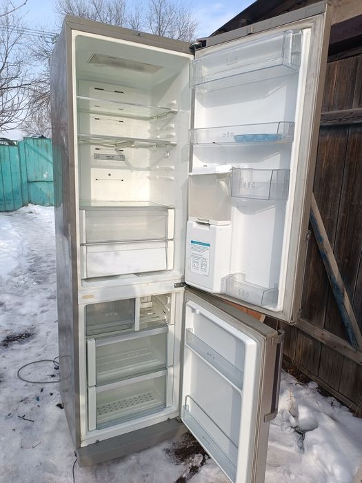 Продам холодильник LG