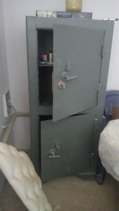 Надежный сейф недорого