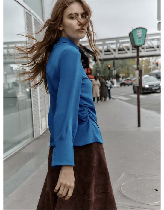 Нова синя блуза на Зара