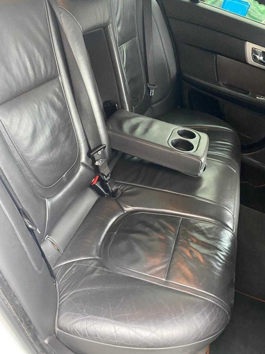 Dezmembrez jaguar xf facelift 2.2d  224dt/bara xf/capota xf/far xf