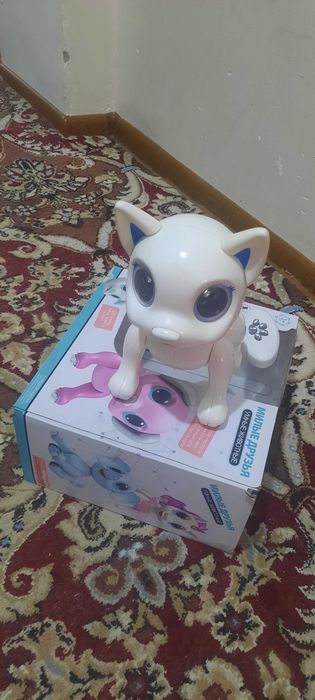 Игрушка. Робот-котёнок с дистанционным управлением