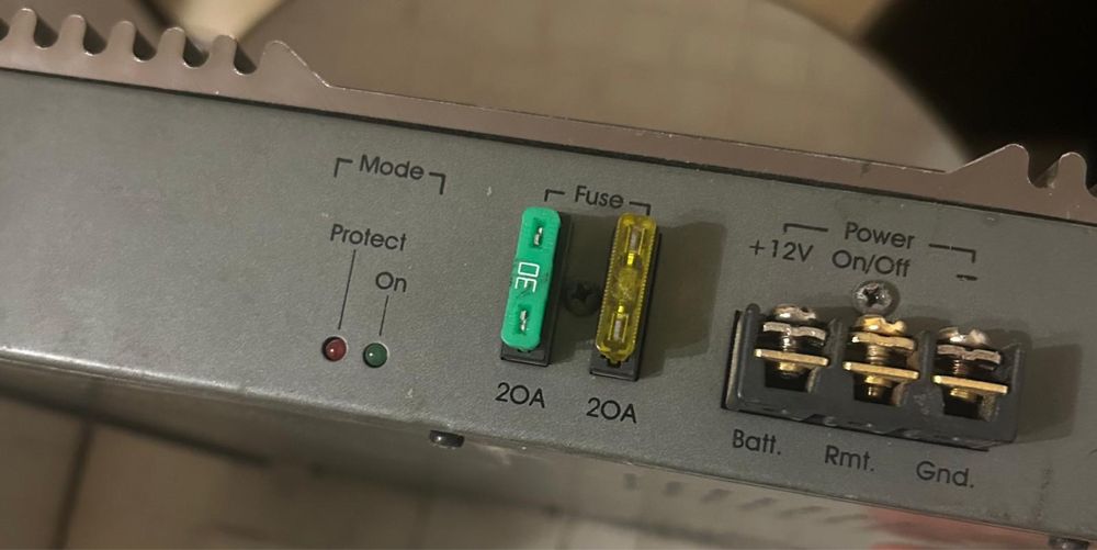 Subwoofer+statie pt auto