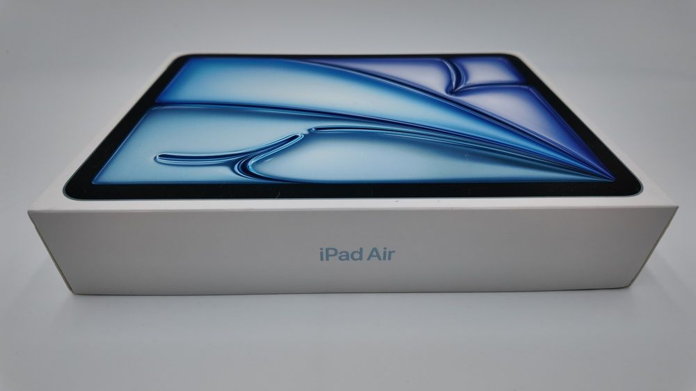 2025 Air Ipad 11 128gb nou sigilat full box garantie.Husa Ipad.