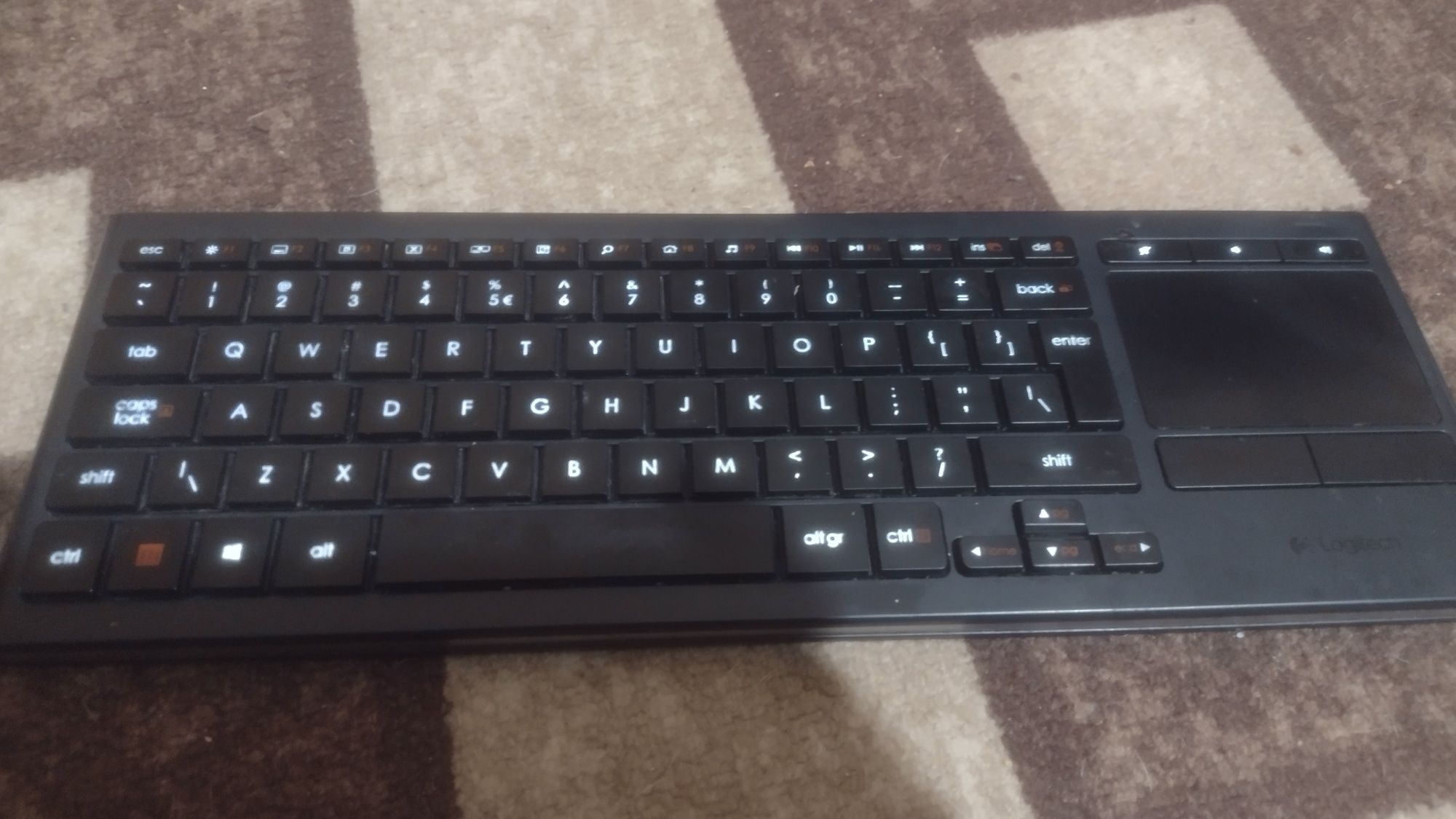 Клавиатура и геймърска мишка комплект logitech и inphic гр. Дупница ...