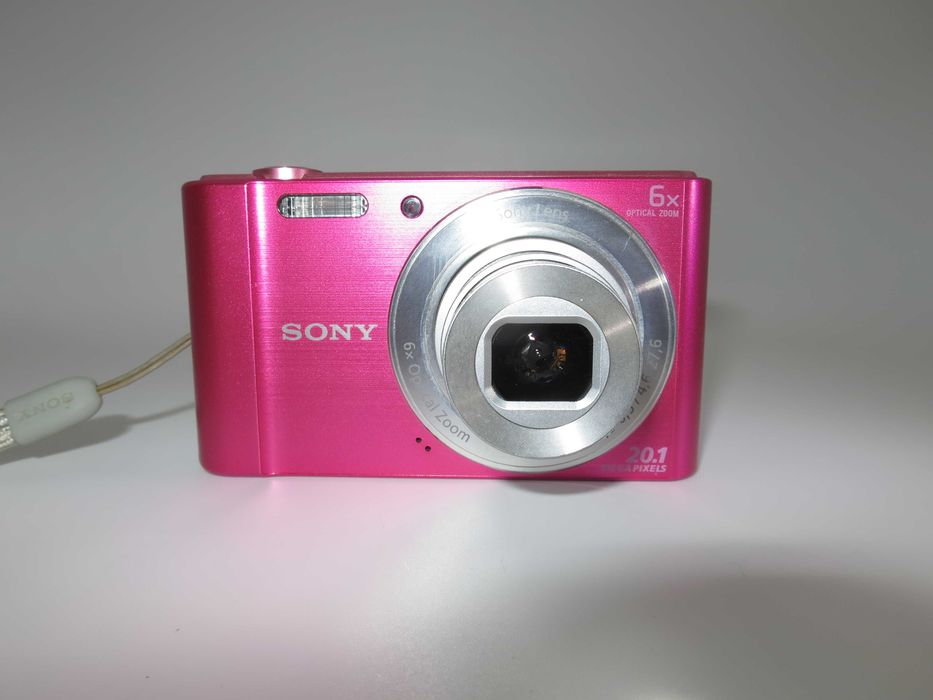 Sony Cyber-shot DSC W810 ултра компактен цифров фотоапарат розов цвят, дигитална камера, КАТО НОВА, пълен комплект, работи перфектно
