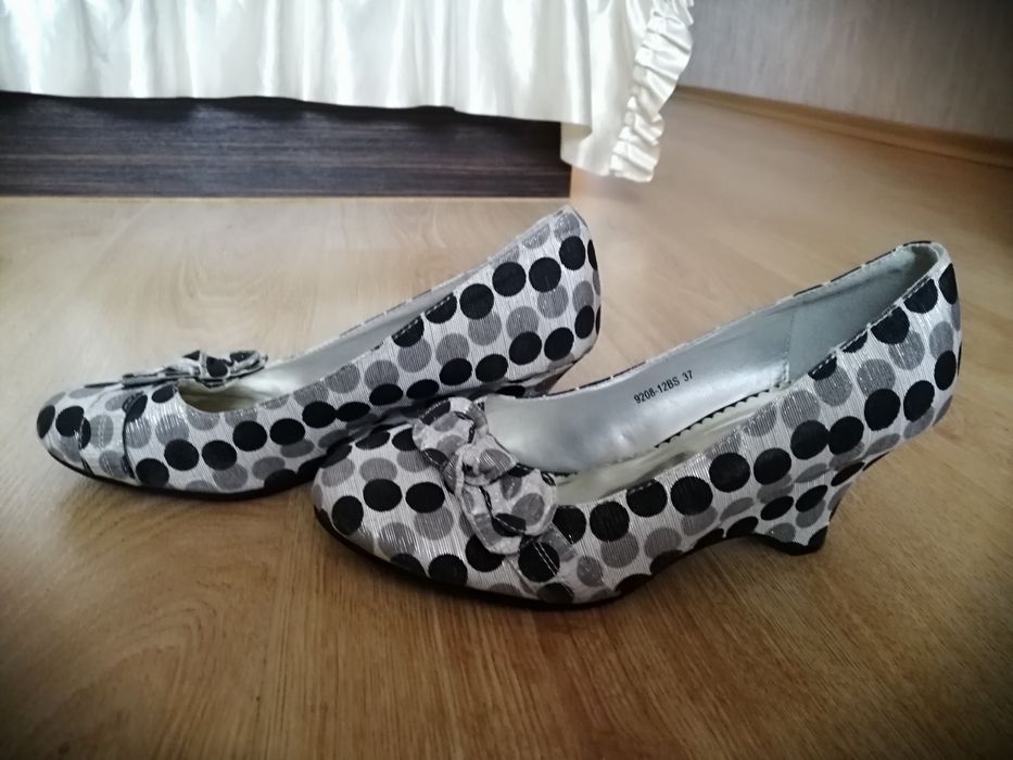 Дамски обувки от текстил 37 номер