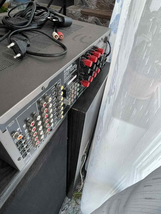 Vând tot ce se vede