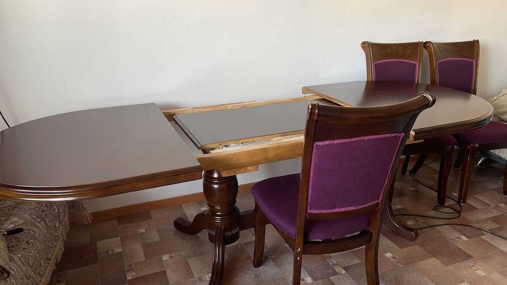 Продам стол и стулья