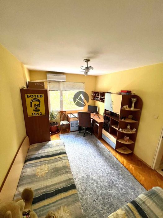 Продава се Тристаен апартамент в Пловдив, Кючук Париж - 81 кв.м за 920 €/кв.м - Снимка #9